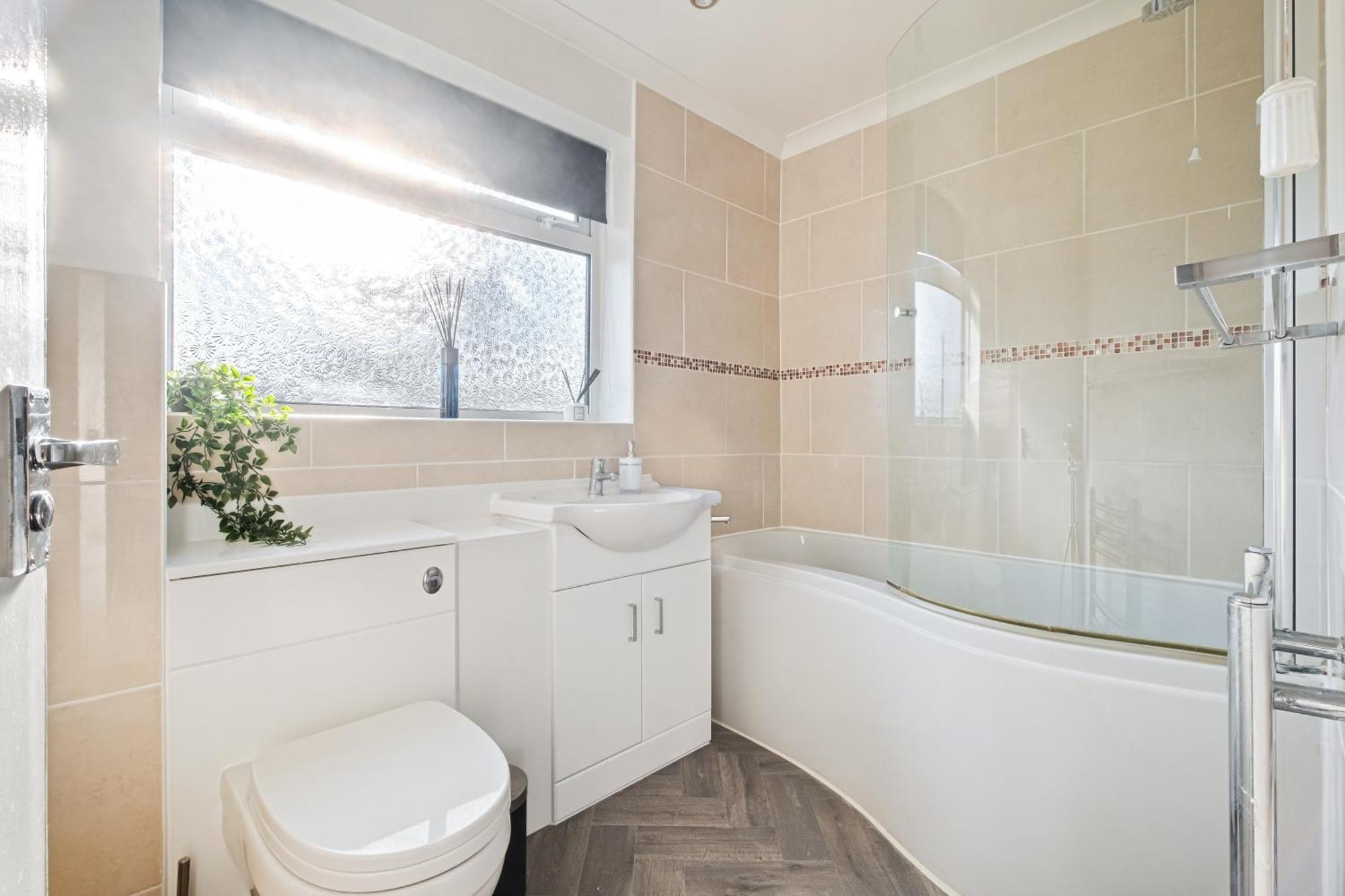 בדפורד Comfy And Freshly Redecorated Home By Our Home Short Stays Close To Town Centre With Free Parking מראה חיצוני תמונה