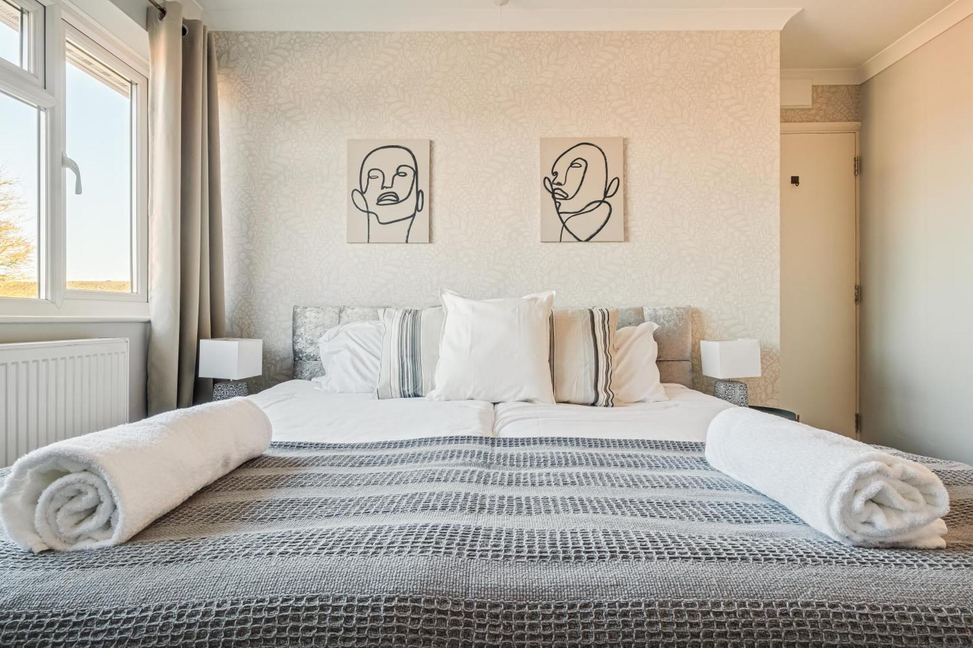 בדפורד Comfy And Freshly Redecorated Home By Our Home Short Stays Close To Town Centre With Free Parking מראה חיצוני תמונה